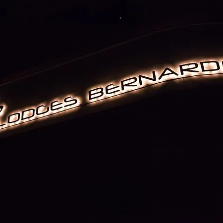 Bernardes *