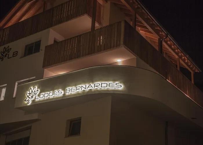 贝尔马尔德斯公寓