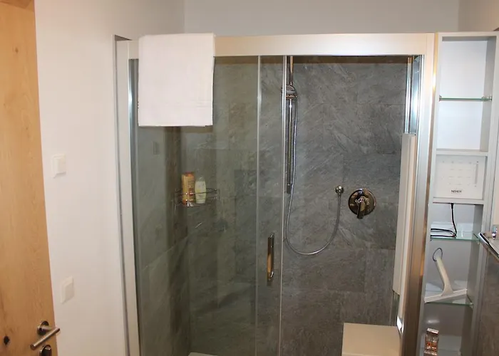 贝尔马尔德斯公寓 费斯