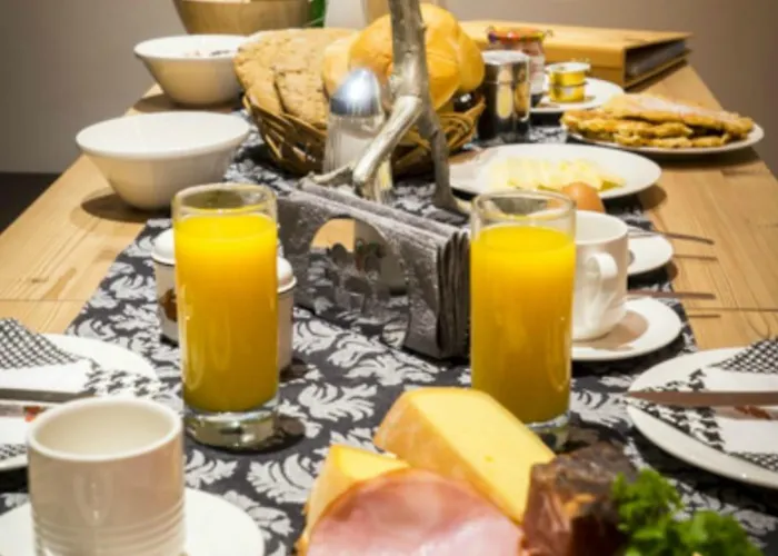 贝尔马尔德斯公寓 *